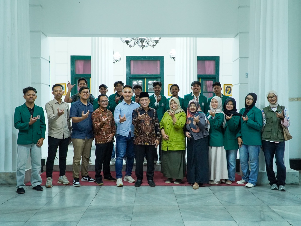 Inovasi Smart Nursery Berbasis Energi Surya, Rangkaian PPK Ormawa FASTIKOM UNSIQ Resmi Diluncurkan di Desa Reco